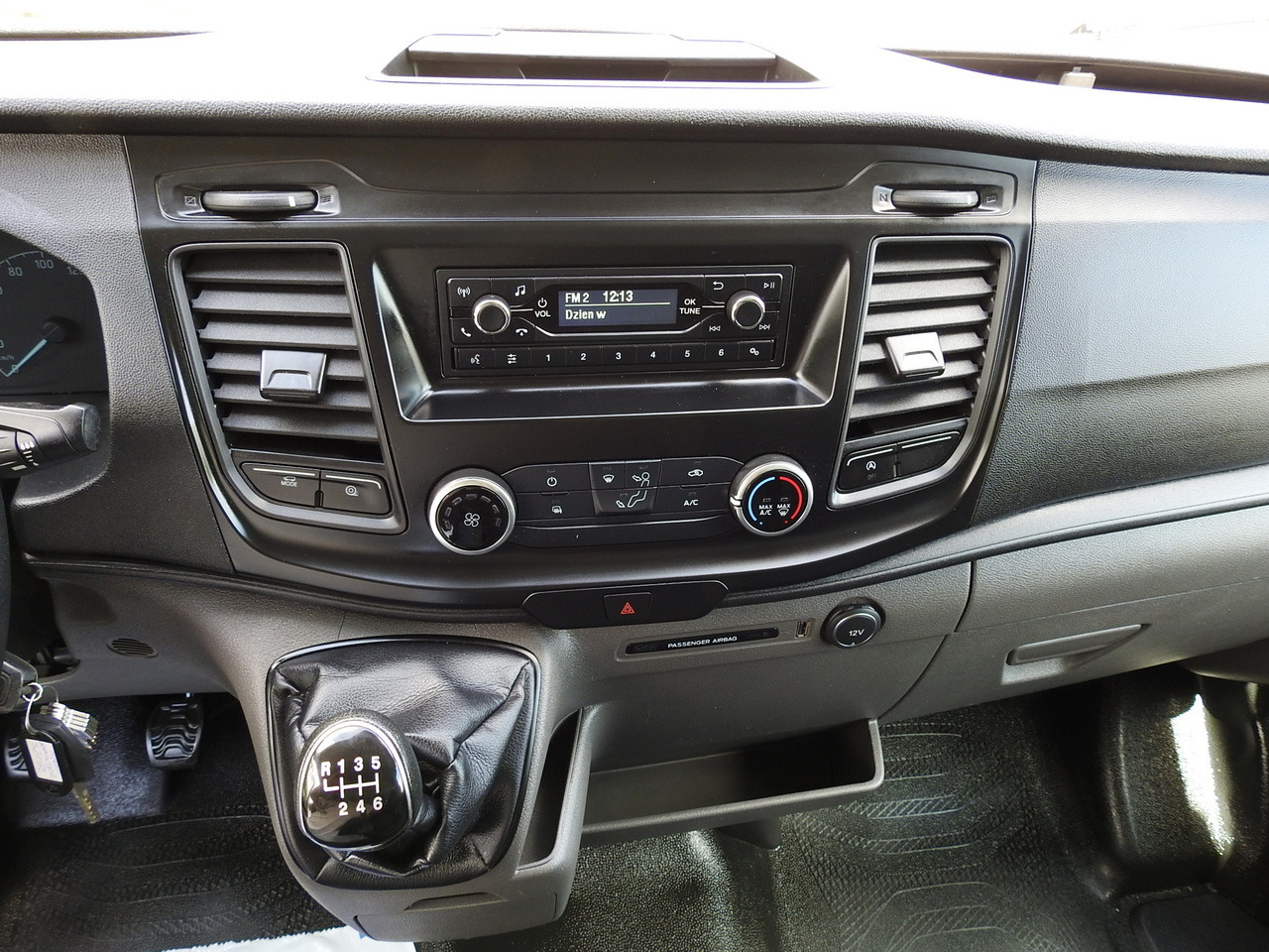 Refrigerated van FORD TRANSIT REGRIGERATOR BOX 0*C POWER SUPPLY 230V CRUISE CONTROL AIR CONDITIONING TWIN WHEELS  170HP: picture 41