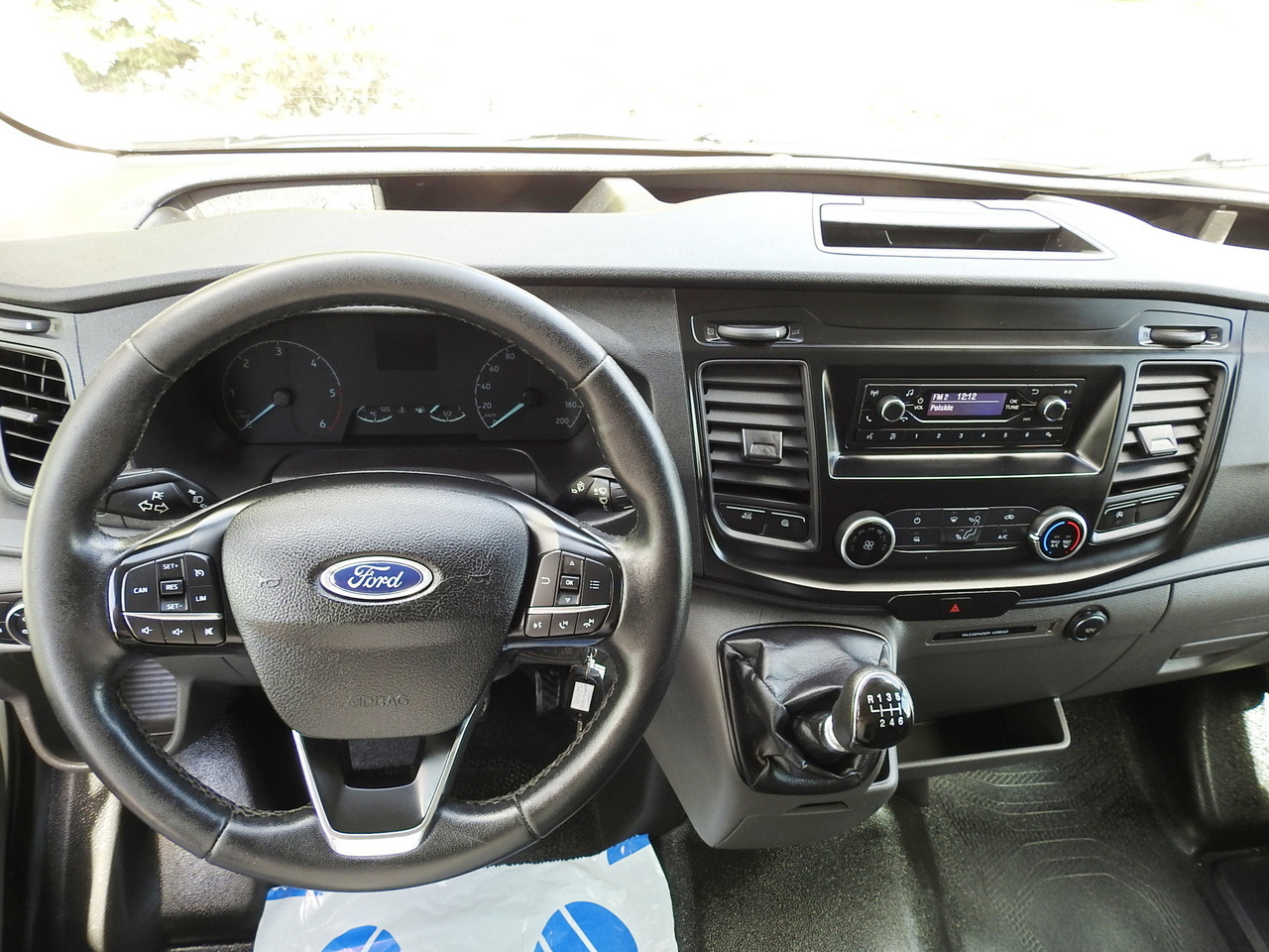 Refrigerated van FORD TRANSIT REGRIGERATOR BOX 0*C POWER SUPPLY 230V CRUISE CONTROL AIR CONDITIONING TWIN WHEELS  170HP: picture 32