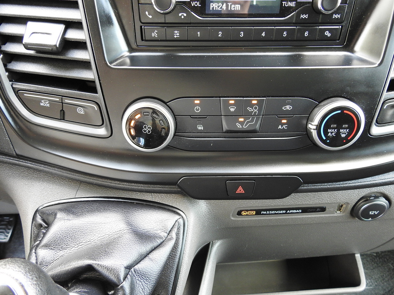 Refrigerated van FORD TRANSIT REGRIGERATOR BOX 0*C POWER SUPPLY 230V CRUISE CONTROL AIR CONDITIONING TWIN WHEELS  170HP: picture 42