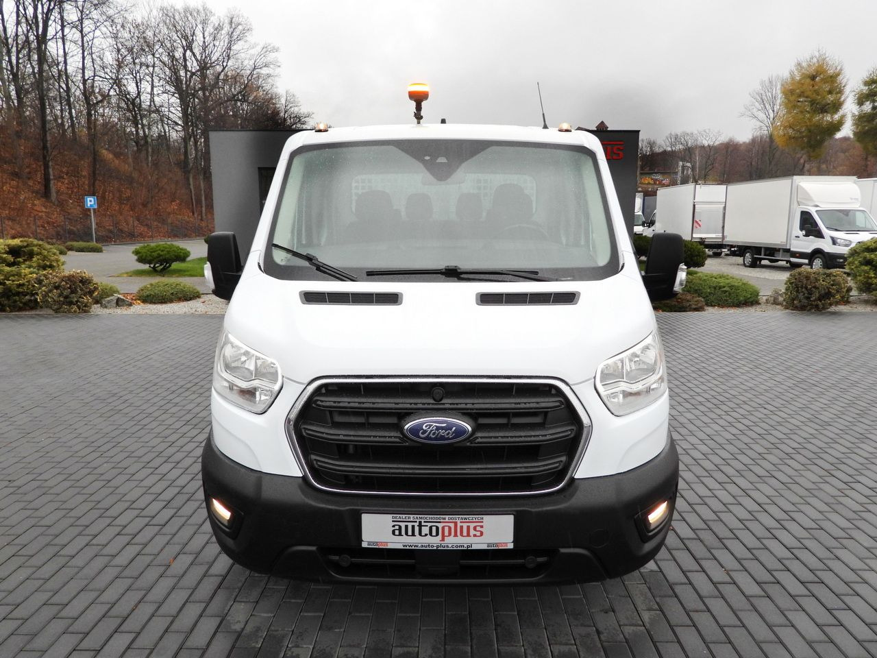 FORD TRANSIT TIPPER DOUBLE CABIN DOKA 6 SEATS CRUISE CONTROL LED LIGHTS TWIN WHEELS AIR CONDITIONING 170HP - Tipper van: picture 5 FORD TRANSIT TIPPER DOUBLE CABIN DOKA 6 SEATS CRUISE CONTROL LED LIGHTS TWIN WHEELS AIR CONDITIONING 170HP - Tipper van: picture 5