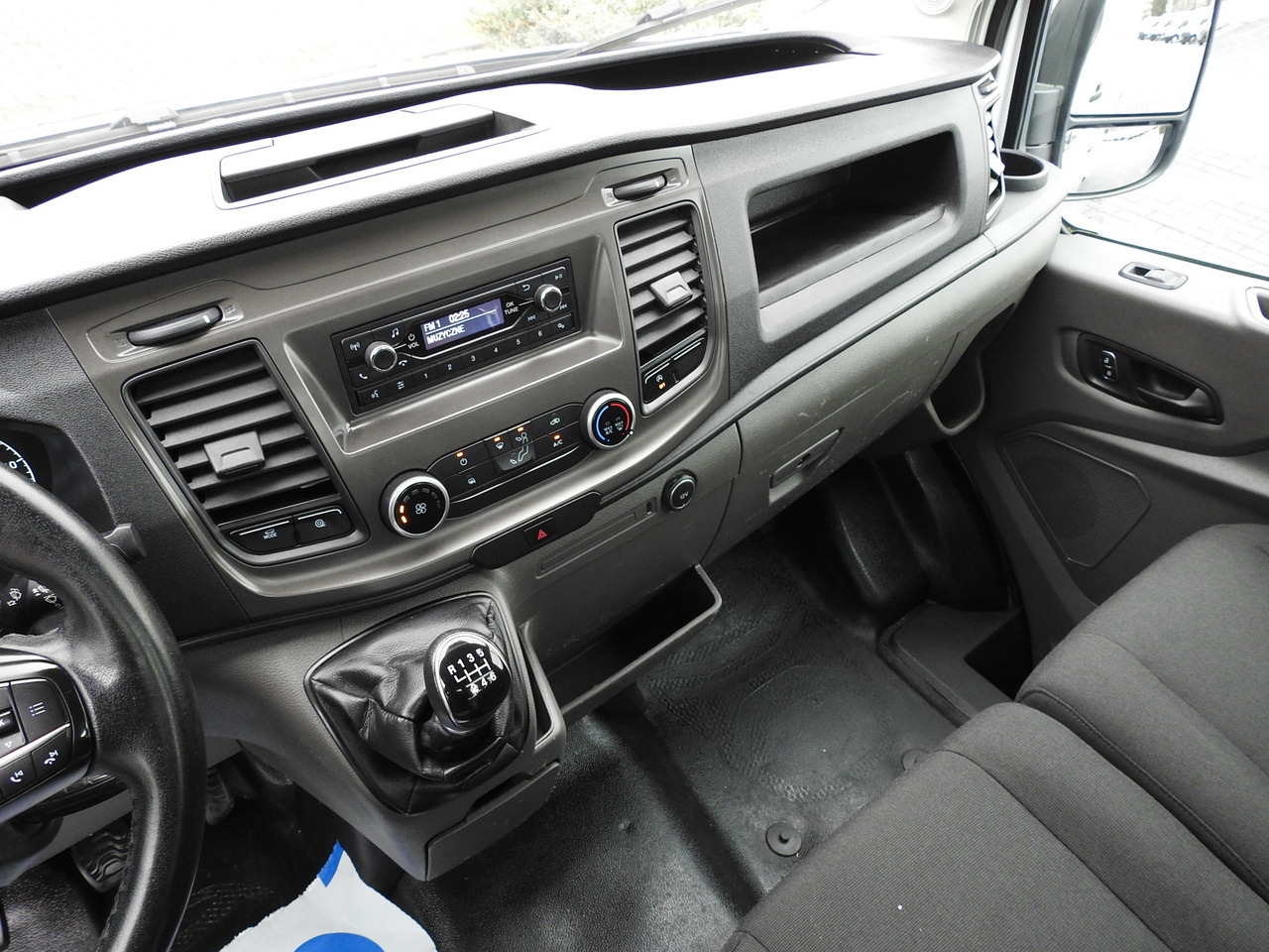 FORD TRANSIT TIPPER LED LIGHTS TWIN WHEELS AIR CONDITIONING  130HP leasing FORD TRANSIT TIPPER LED LIGHTS TWIN WHEELS AIR CONDITIONING  130HP: picture 31