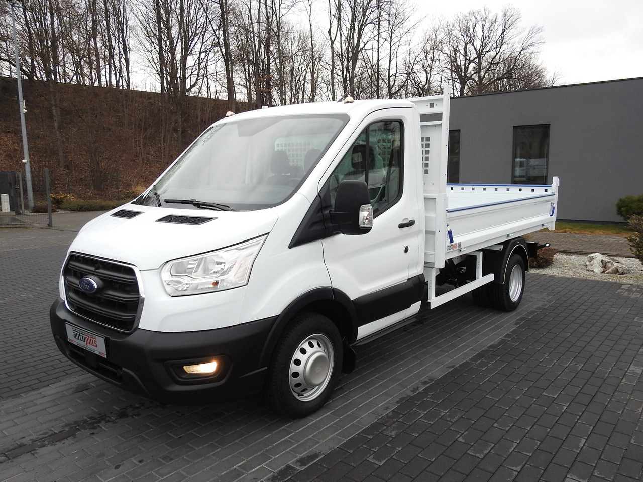 FORD TRANSIT TIPPER LED LIGHTS TWIN WHEELS AIR CONDITIONING  130HP leasing FORD TRANSIT TIPPER LED LIGHTS TWIN WHEELS AIR CONDITIONING  130HP: picture 6