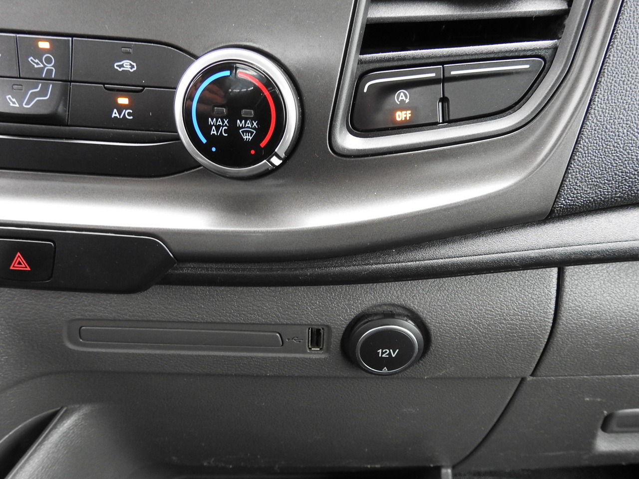 FORD TRANSIT TIPPER LED LIGHTS TWIN WHEELS AIR CONDITIONING  130HP leasing FORD TRANSIT TIPPER LED LIGHTS TWIN WHEELS AIR CONDITIONING  130HP: picture 39