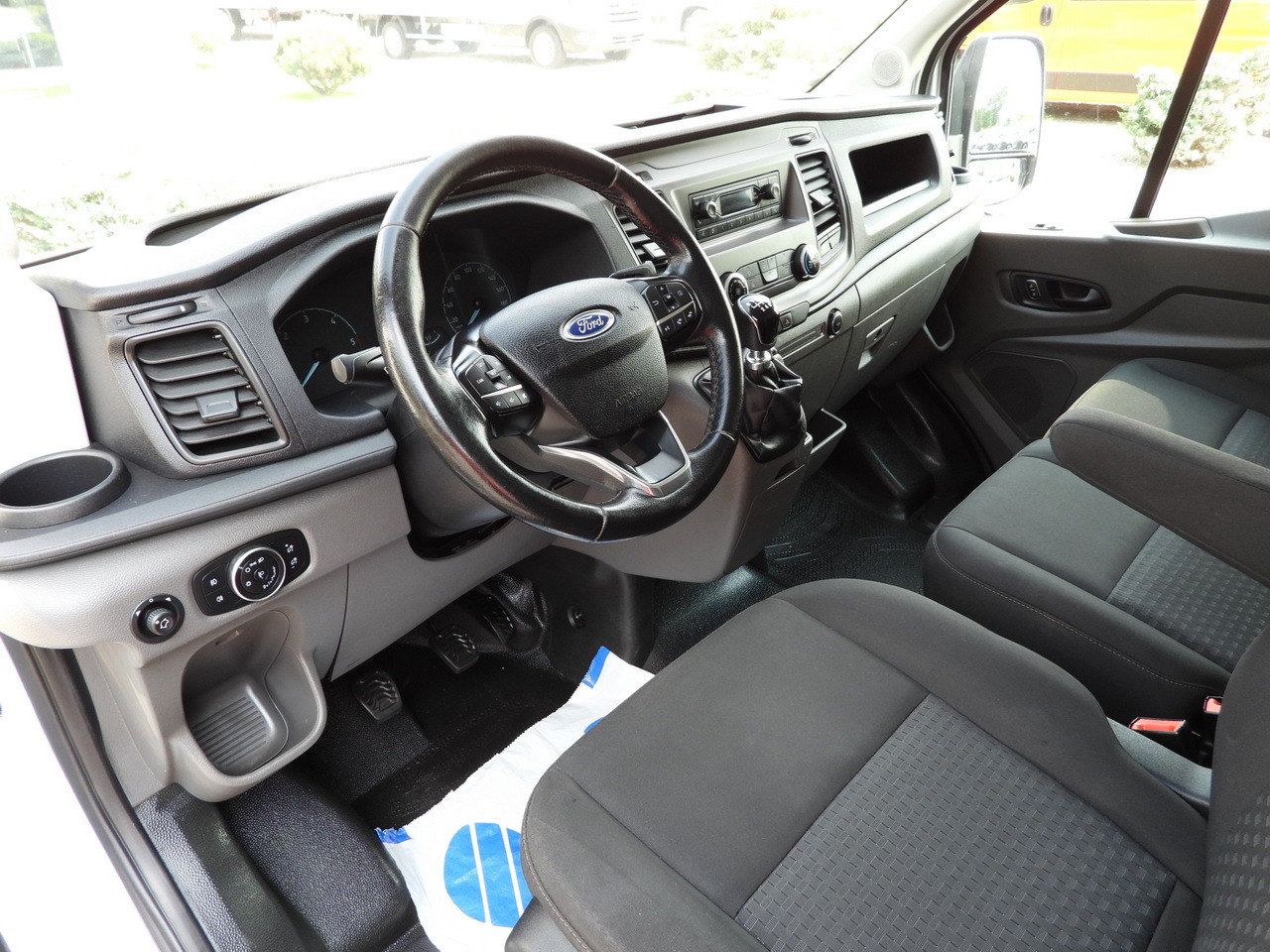 FORD TRANSIT VAN CRUISE CONTROL LED LIGHTS AIR CONDITIONING 130HP - Panel van: picture 2 FORD TRANSIT VAN CRUISE CONTROL LED LIGHTS AIR CONDITIONING 130HP - Panel van: picture 2