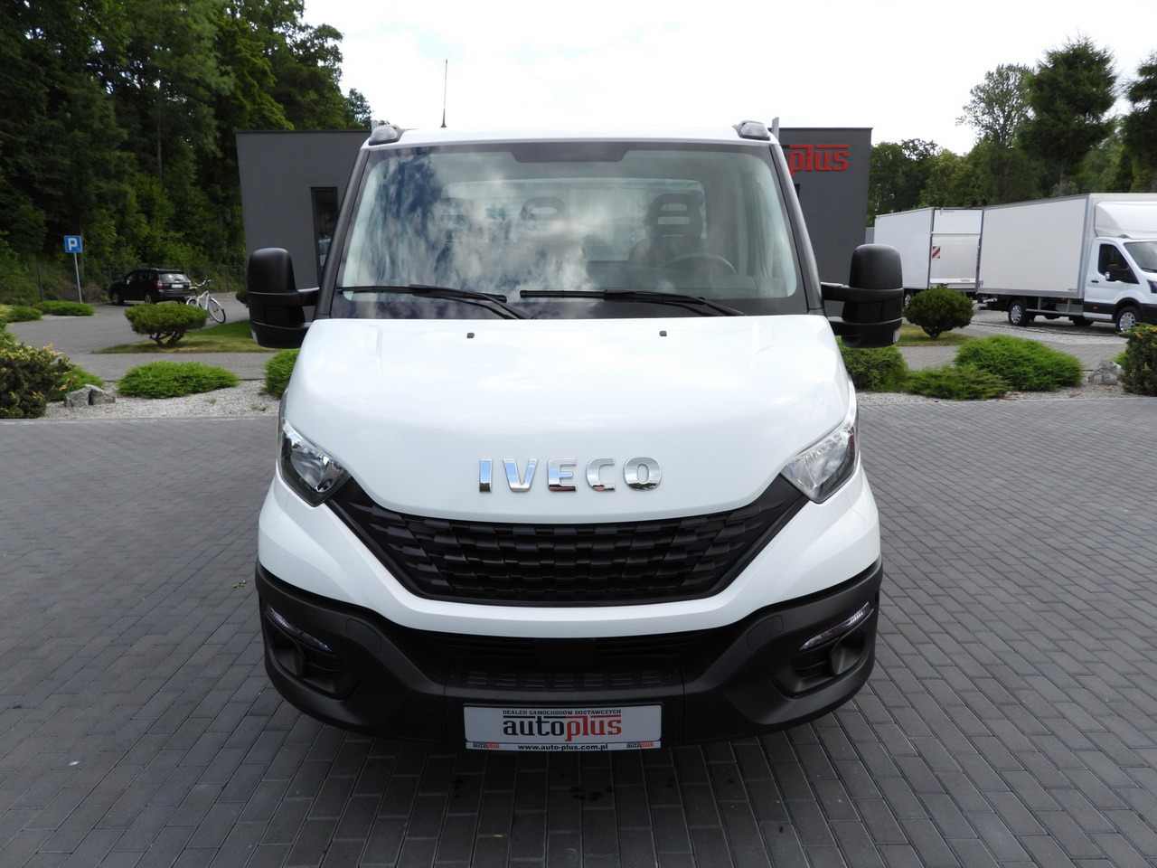 IVECO DAILY 35C14 CRUISE CONTROL TWIN WHEELS AIR CONDITIONING  140HP - Tipper van: picture 5 IVECO DAILY 35C14 CRUISE CONTROL TWIN WHEELS AIR CONDITIONING  140HP - Tipper van: picture 5