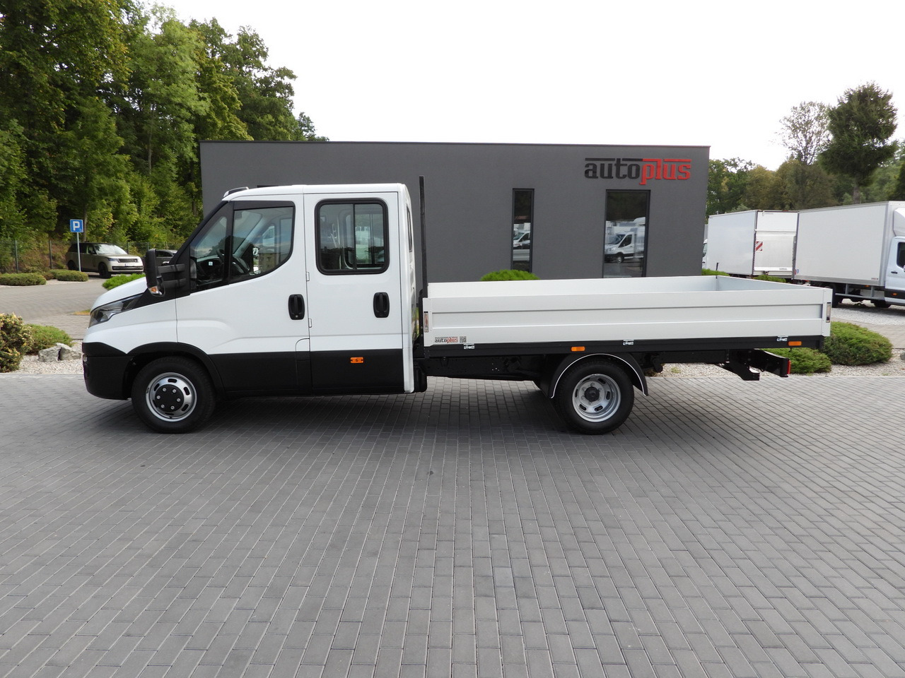 Combi van IVECO DAILY 35C17 STAKE BODY DOUBLE CABIN DOKA 7 SEATS CRUISE CONTROL TWIN WHEELS AIR CONDITIONING  170HP: picture 8