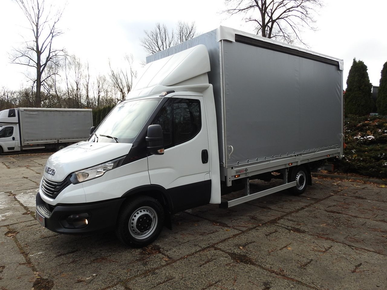 New Curtain side van IVECO DAILY 35S16 NEW TARPAULIN LIFT 8 PALLETS CRUISE CONTROL AIR CONDITIONING  160HP: picture 6