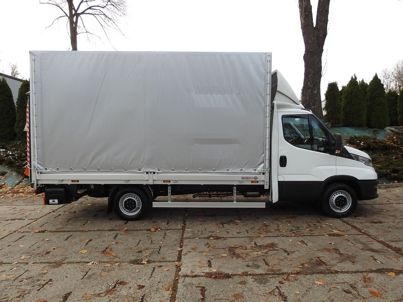 New Curtain side van IVECO DAILY 35S16 NEW TARPAULIN LIFT 8 PALLETS CRUISE CONTROL AIR CONDITIONING  160HP: picture 9