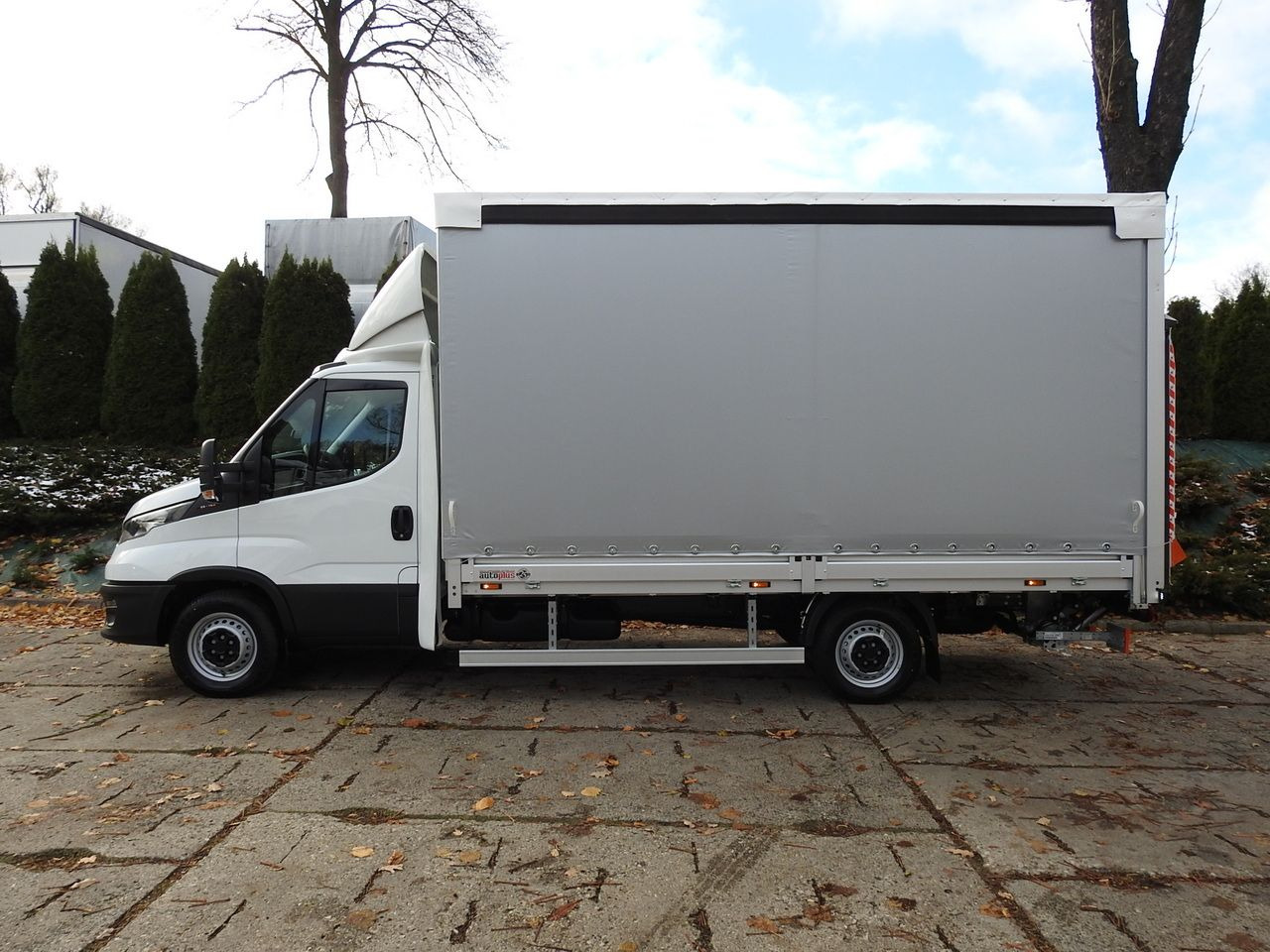 New Curtain side van IVECO DAILY 35S16 NEW TARPAULIN LIFT 8 PALLETS CRUISE CONTROL AIR CONDITIONING  160HP: picture 7