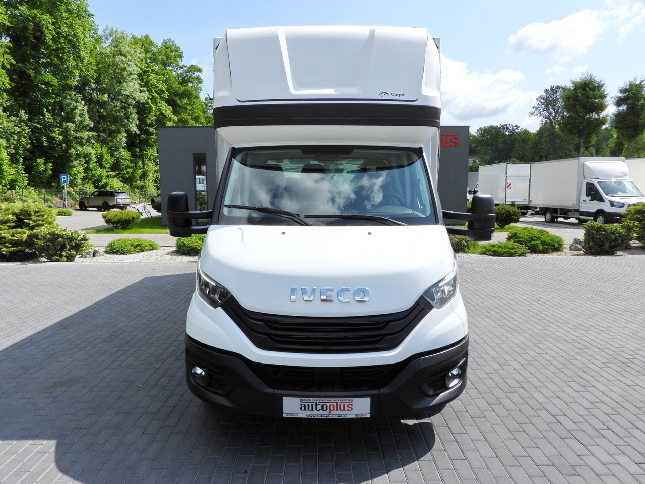 IVECO DAILY 35S18 TARPAULIN 10 PALLETS CRUISE CONTROL LED LIGHTS AIR CONDITIONING  180HP - Curtain side van: picture 5 IVECO DAILY 35S18 TARPAULIN 10 PALLETS CRUISE CONTROL LED LIGHTS AIR CONDITIONING  180HP - Curtain side van: picture 5