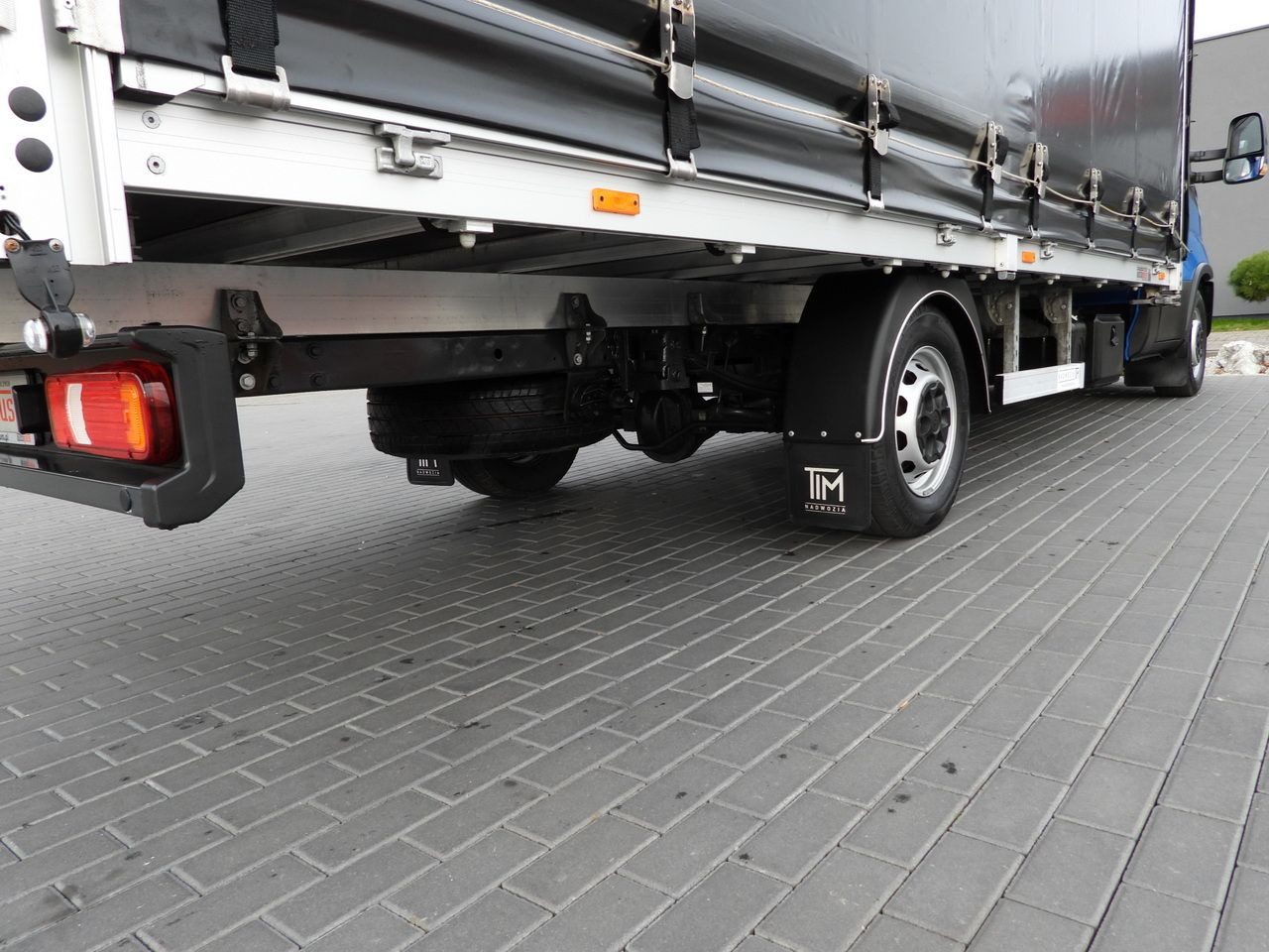 Curtain side van IVECO DAILY 35S21 TARPAULIN 10 PALLETS WEBASTO CRUISE CONTROL NAVIGATION LED LIGHTS AUTOMATIC TRANSMISSION HI-MATIC AIR CONDITIONING  210HP: picture 17