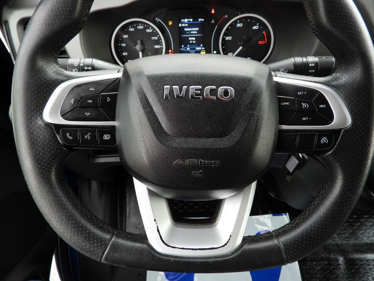 Curtain side van IVECO DAILY 35S21 TARPAULIN 10 PALLETS WEBASTO CRUISE CONTROL NAVIGATION LED LIGHTS AUTOMATIC TRANSMISSION HI-MATIC AIR CONDITIONING  210HP: picture 36