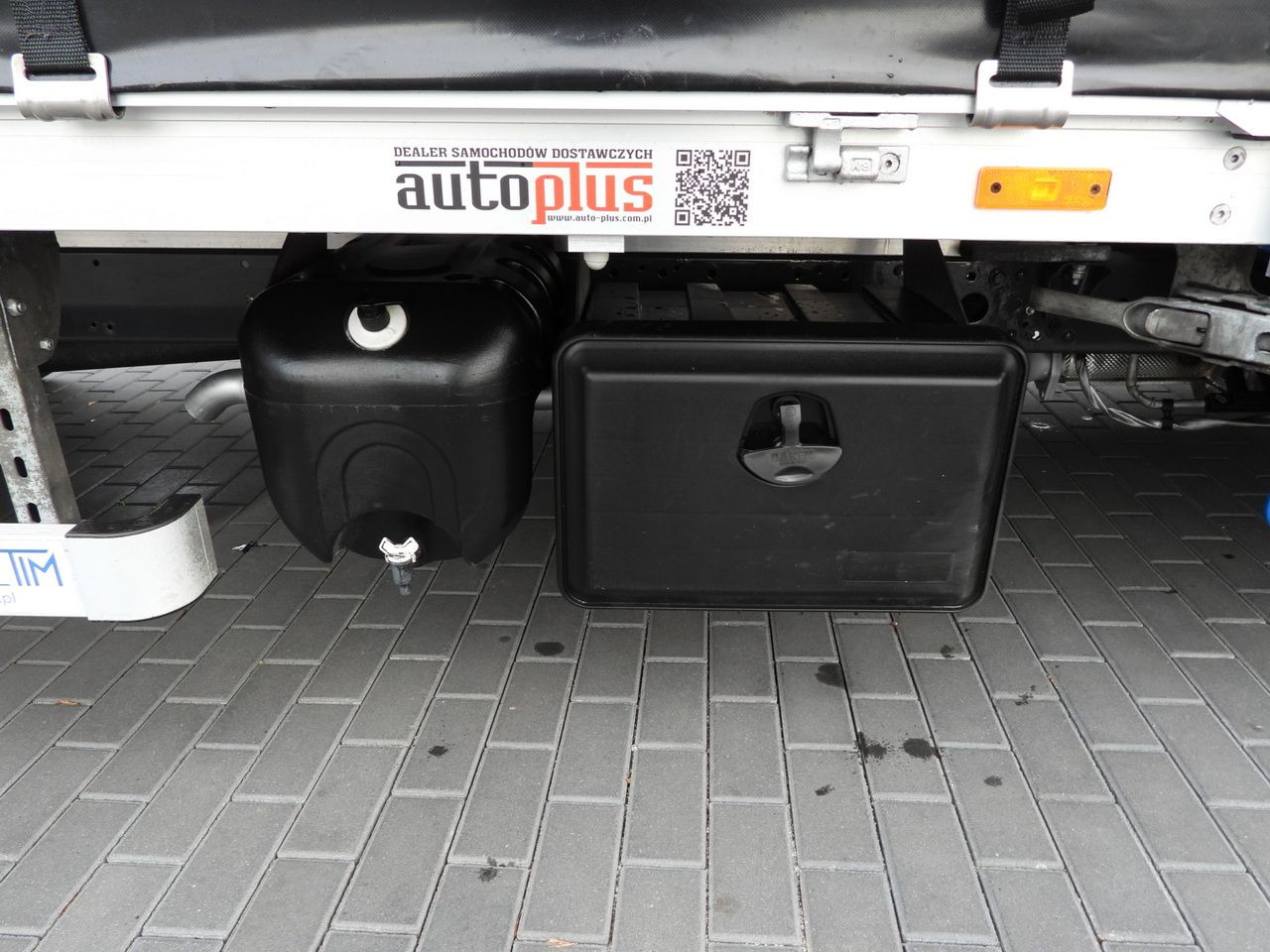 Curtain side van IVECO DAILY 35S21 TARPAULIN 10 PALLETS WEBASTO CRUISE CONTROL NAVIGATION LED LIGHTS AUTOMATIC TRANSMISSION HI-MATIC AIR CONDITIONING  210HP: picture 24