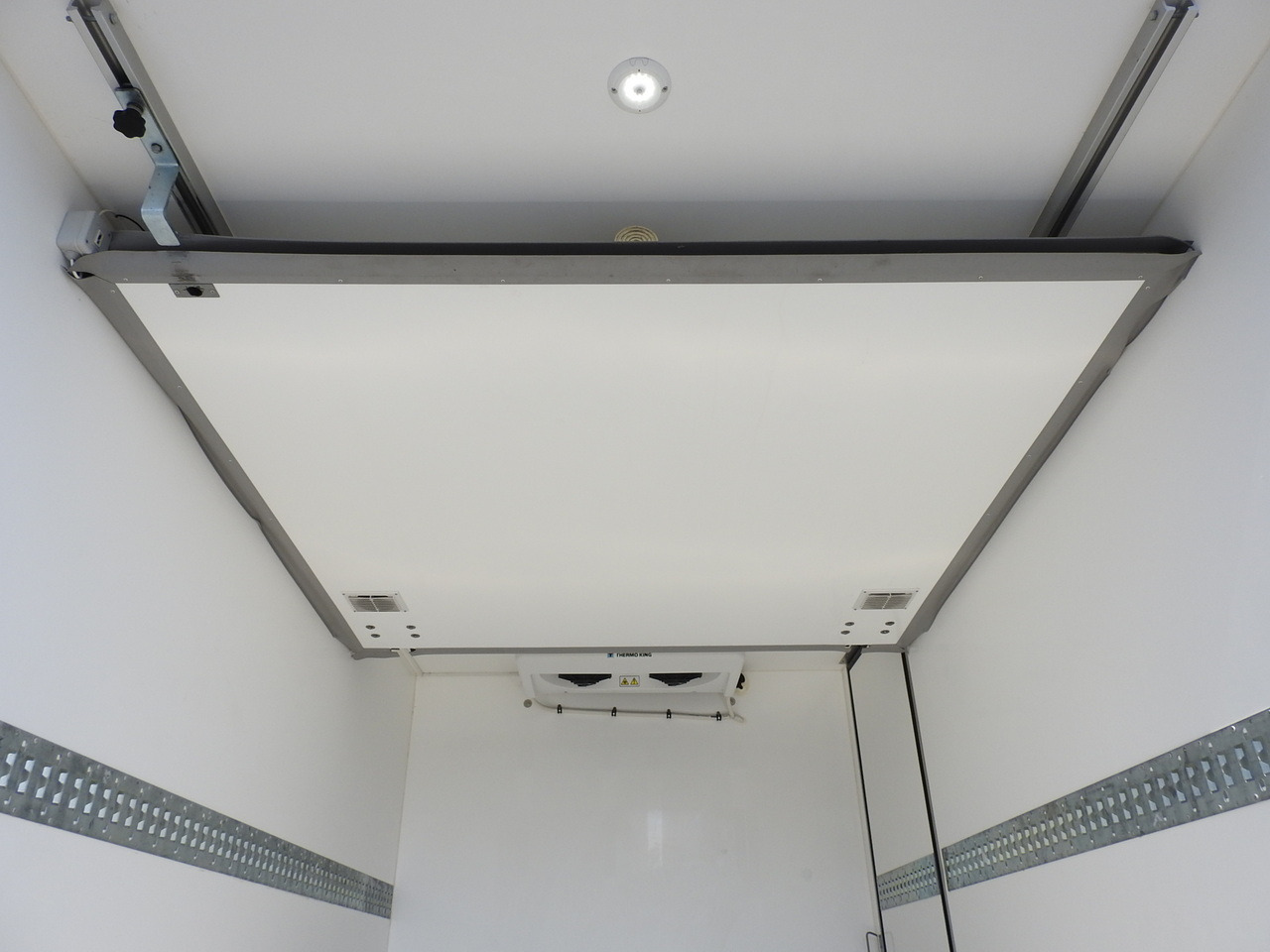Refrigerated van IVECO DAILY 50C15  REGRIGERATOR BOX -5*C POWER SUPPLY 230V AIR CONDITIONING TWIN WHEELS  150HP: picture 21