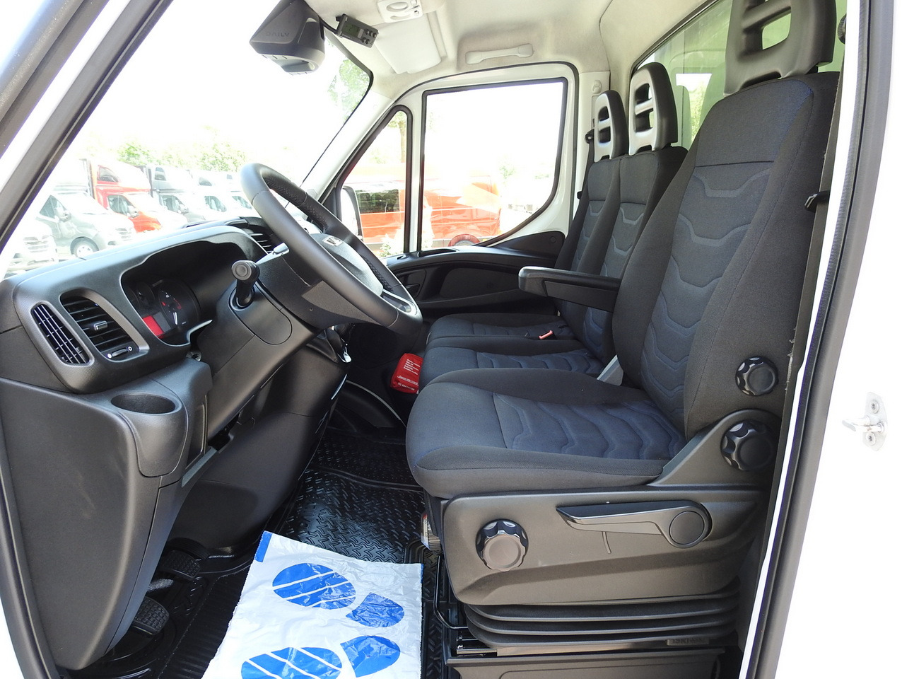 Refrigerated van IVECO DAILY 50C15  REGRIGERATOR BOX -5*C POWER SUPPLY 230V AIR CONDITIONING TWIN WHEELS  150HP: picture 28