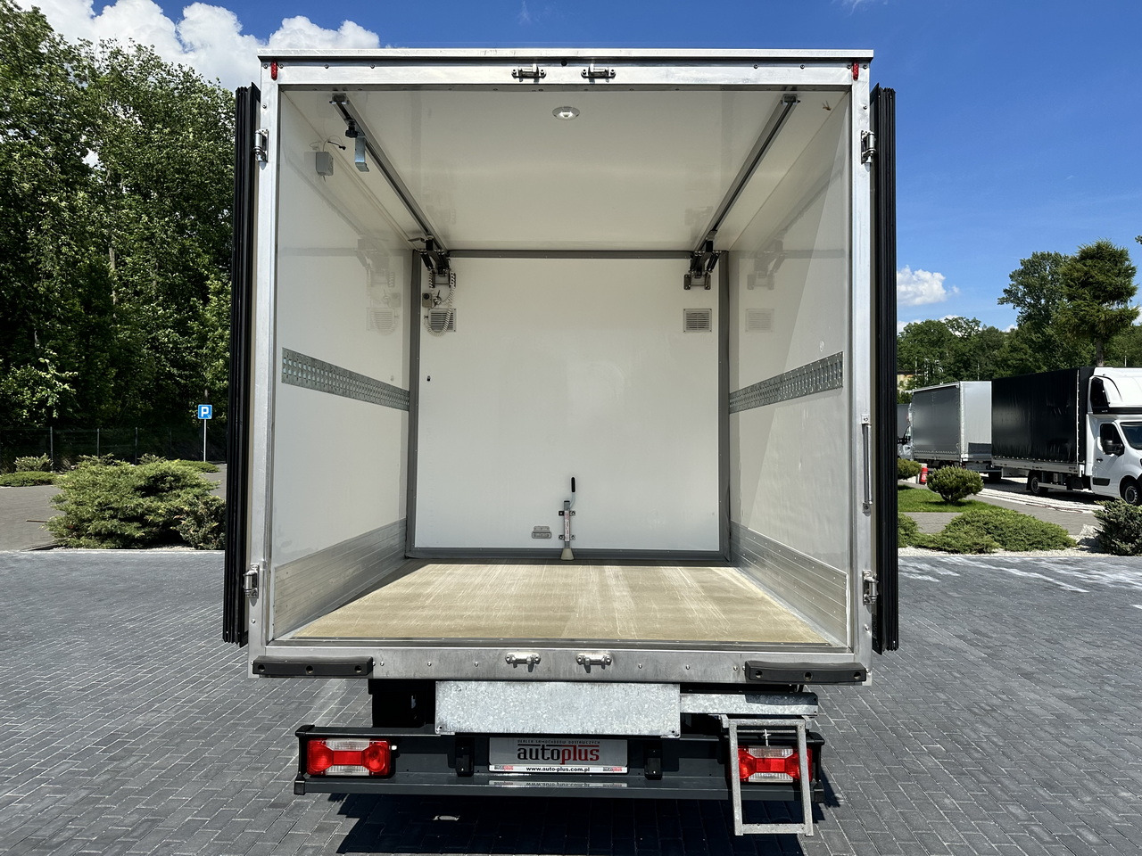 Refrigerated van IVECO DAILY 50C15  REGRIGERATOR BOX -5*C POWER SUPPLY 230V AIR CONDITIONING TWIN WHEELS  150HP: picture 12