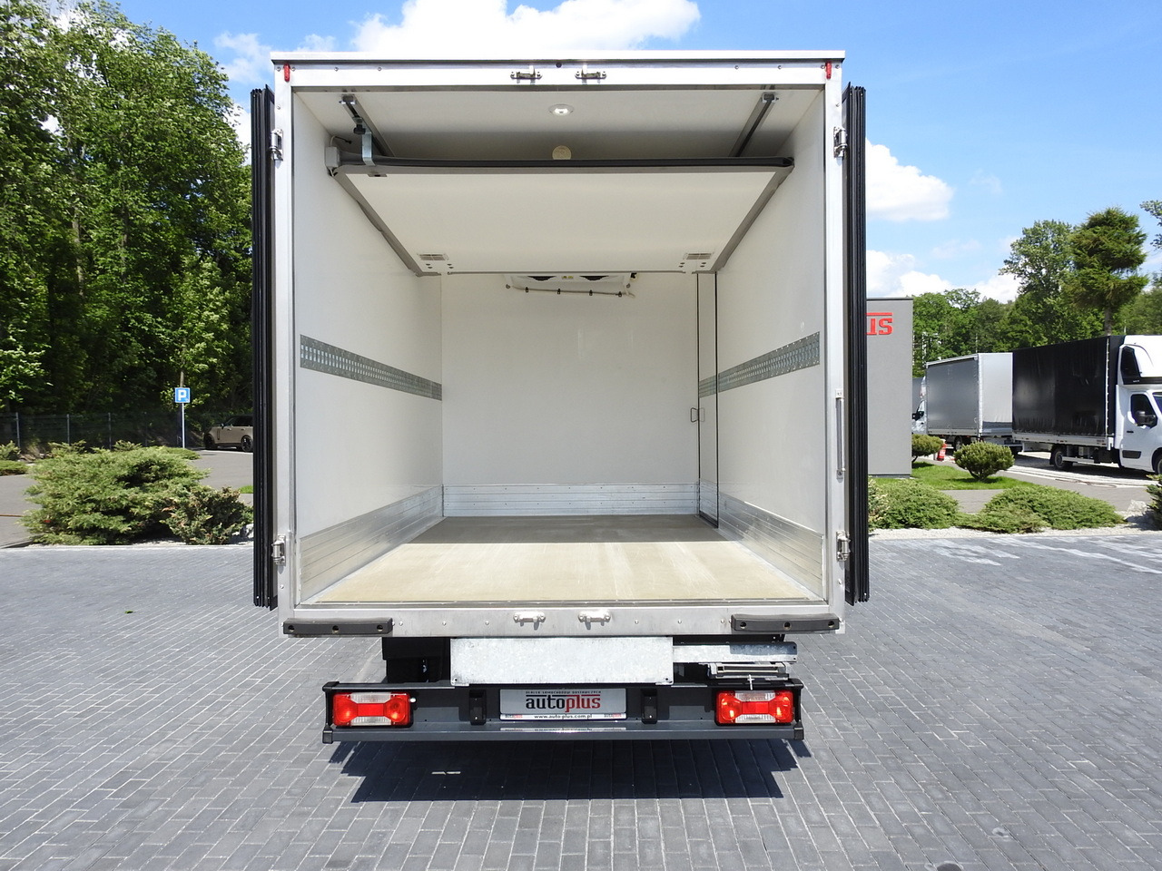 Refrigerated van IVECO DAILY 50C15  REGRIGERATOR BOX -5*C POWER SUPPLY 230V AIR CONDITIONING TWIN WHEELS  150HP: picture 11