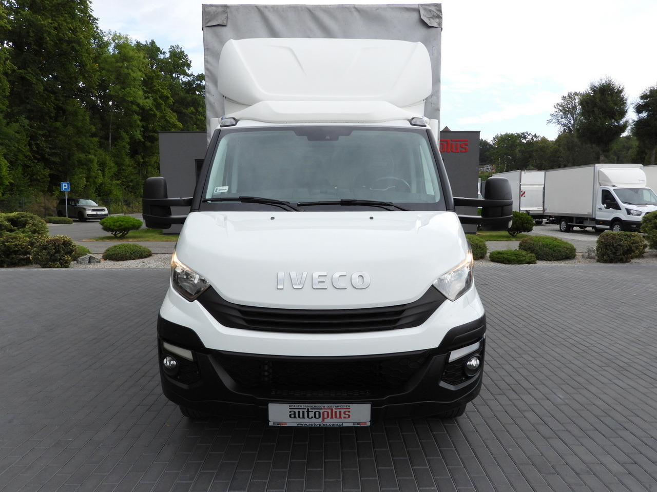 IVECO DAILY 50C15 TARPAULIN 12 PALLETS CRUISE CONTROL TWIN WHEELS AIR CONDITIONING  150HP - Curtain side van: picture 5 IVECO DAILY 50C15 TARPAULIN 12 PALLETS CRUISE CONTROL TWIN WHEELS AIR CONDITIONING  150HP - Curtain side van: picture 5