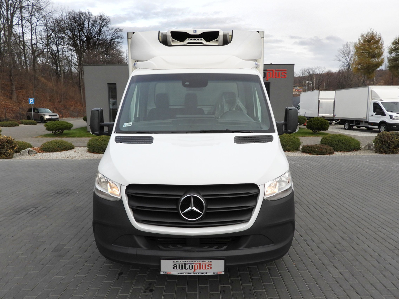 MERCEDES SPRINTER 314 REGRIGERATOR BOX -1*C CRUISE CONTROL NAVIGATION AIR CONDITIONING 140HP - Refrigerated van: picture 5 MERCEDES SPRINTER 314 REGRIGERATOR BOX -1*C CRUISE CONTROL NAVIGATION AIR CONDITIONING 140HP - Refrigerated van: picture 5