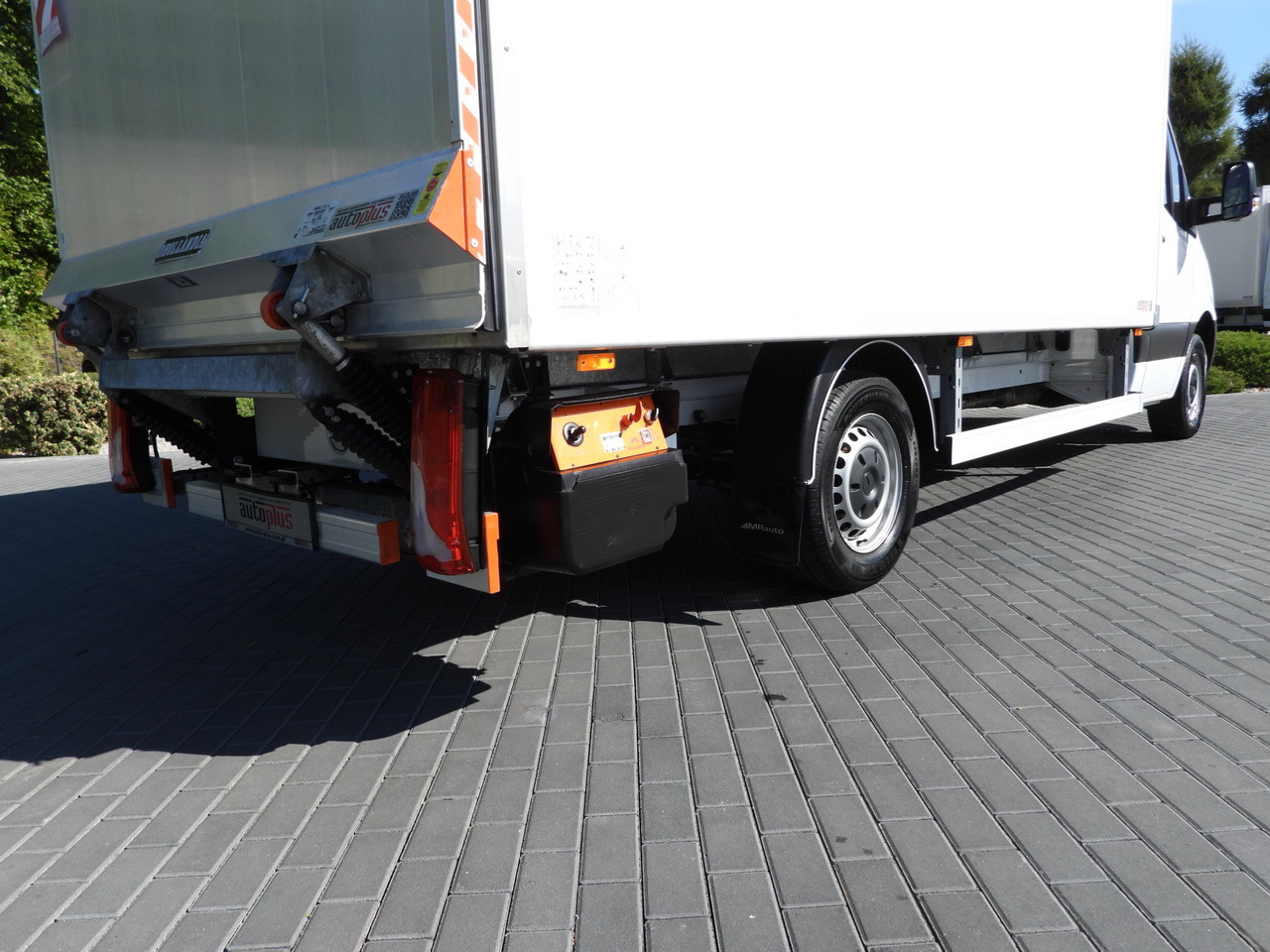 Box van MERCEDES SPRINTER 315 BOX LIFT 8 PALLETS AIR CONDITIONING  150HP: picture 21