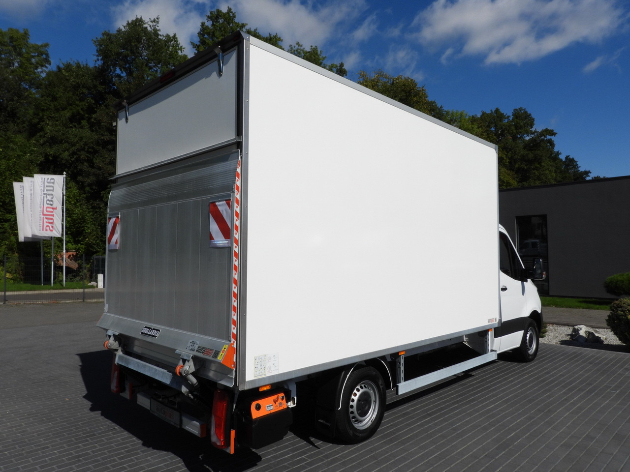 Box van MERCEDES SPRINTER 315 BOX LIFT 8 PALLETS AIR CONDITIONING  150HP: picture 12