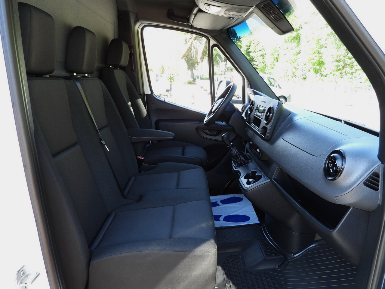 Box van MERCEDES SPRINTER 315 BOX LIFT 8 PALLETS AIR CONDITIONING  150HP: picture 35