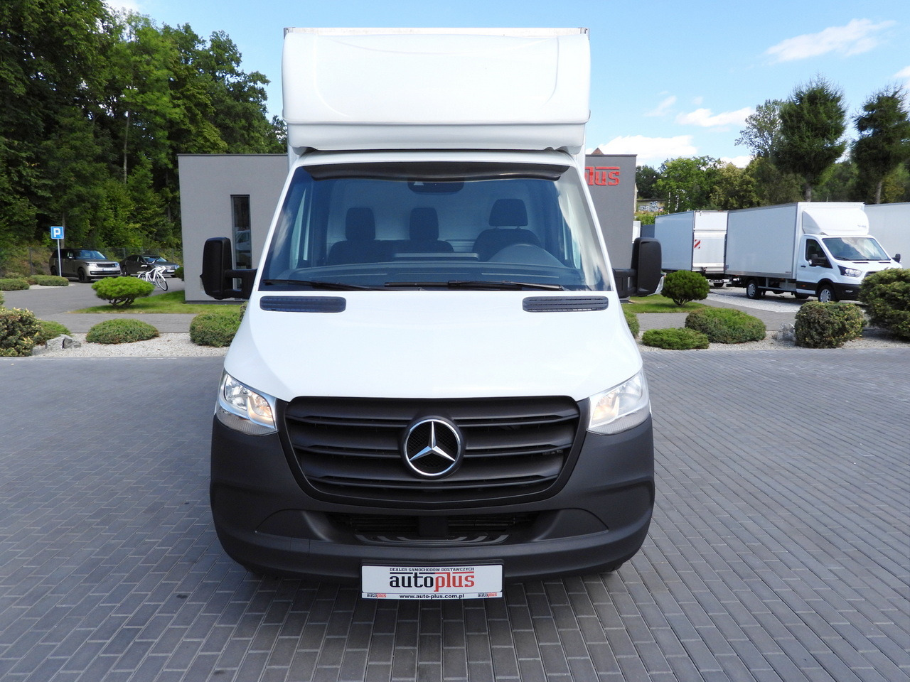 MERCEDES SPRINTER 514 BOX LIFT 8 PALLETS CRUISE CONTROL TWIN WHEELS AIR CONDITIONING 140HP - Box van: picture 5 MERCEDES SPRINTER 514 BOX LIFT 8 PALLETS CRUISE CONTROL TWIN WHEELS AIR CONDITIONING 140HP - Box van: picture 5