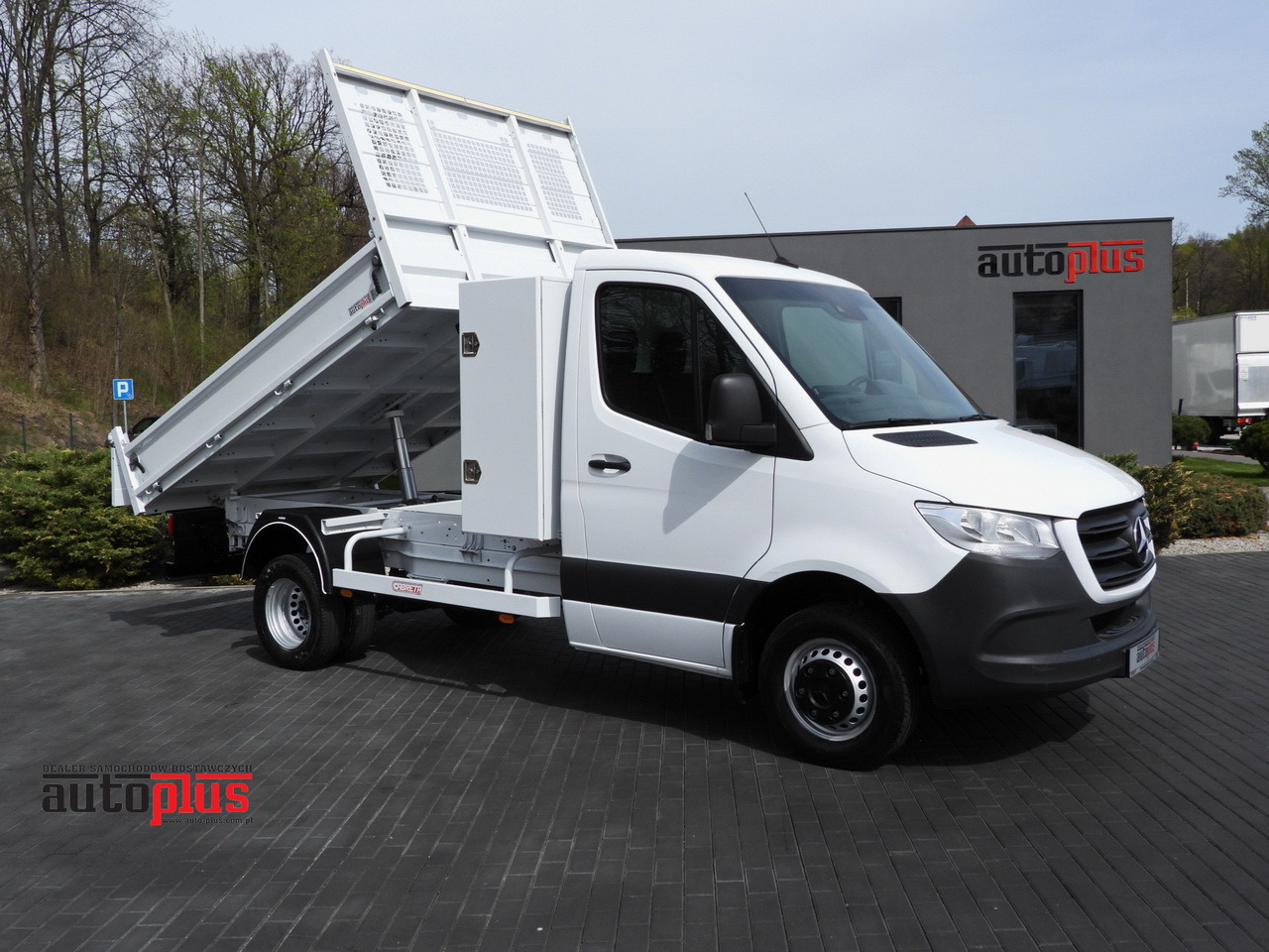 MERCEDES SPRINTER 516 TIPPER CRUISE CONTROL TWIN WHEELS AIR CONDITIONING  160HP - Tipper van: picture 1 MERCEDES SPRINTER 516 TIPPER CRUISE CONTROL TWIN WHEELS AIR CONDITIONING  160HP - Tipper van: picture 1