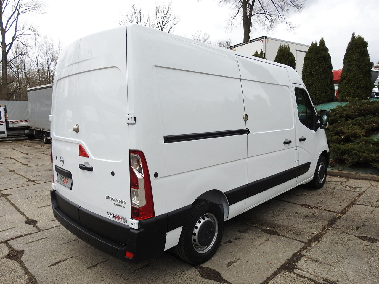 OPEL MOVANO REFRIGERATOR VAN 0*C CRUISE CONTROL NAVIGATION AIR CONDITIONING LED LIGHTS  136HP leasing OPEL MOVANO REFRIGERATOR VAN 0*C CRUISE CONTROL NAVIGATION AIR CONDITIONING LED LIGHTS  136HP: picture 15