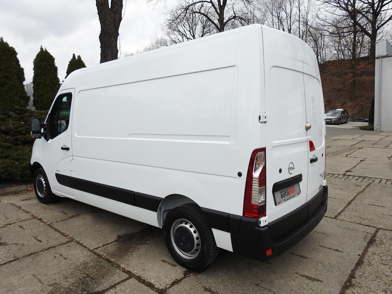 OPEL MOVANO REFRIGERATOR VAN 0*C CRUISE CONTROL NAVIGATION AIR CONDITIONING LED LIGHTS  136HP leasing OPEL MOVANO REFRIGERATOR VAN 0*C CRUISE CONTROL NAVIGATION AIR CONDITIONING LED LIGHTS  136HP: picture 10