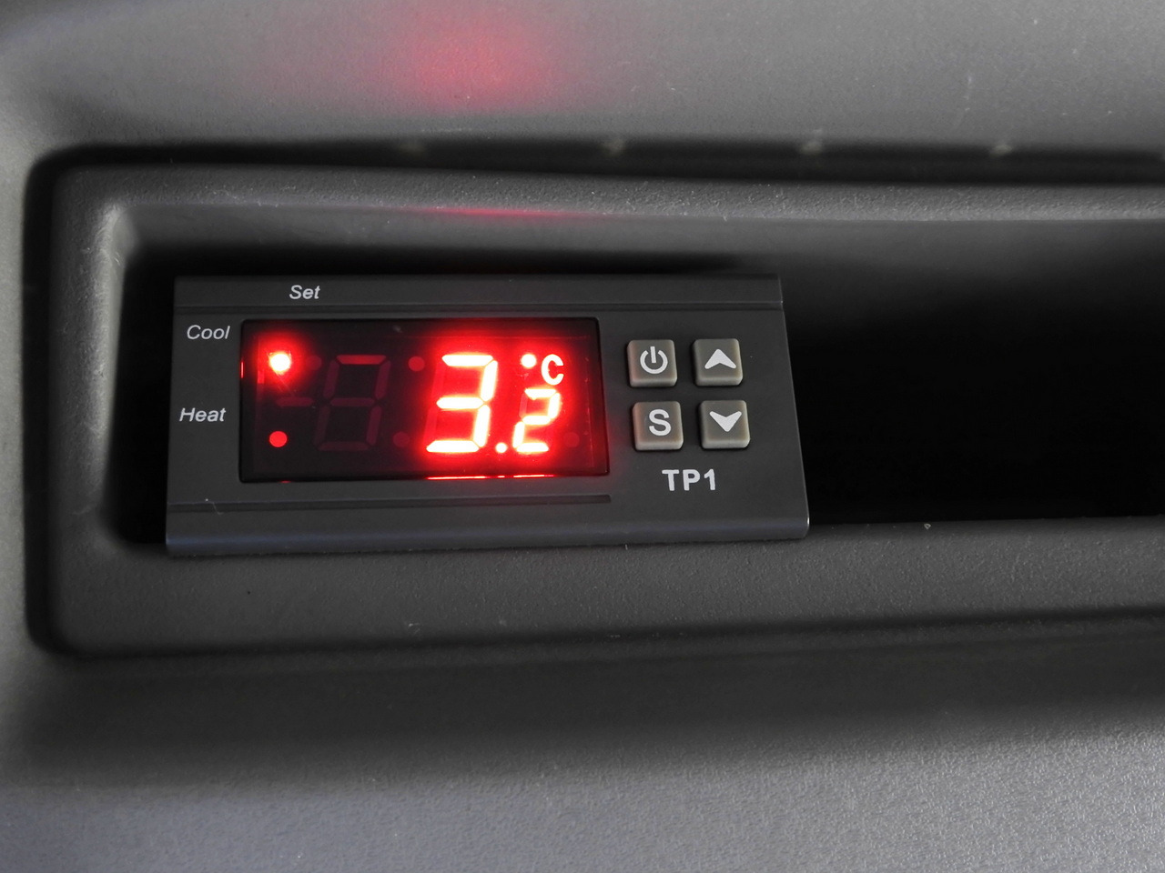 OPEL MOVANO REFRIGERATOR VAN 0*C CRUISE CONTROL NAVIGATION AIR CONDITIONING LED LIGHTS  136HP leasing OPEL MOVANO REFRIGERATOR VAN 0*C CRUISE CONTROL NAVIGATION AIR CONDITIONING LED LIGHTS  136HP: picture 33