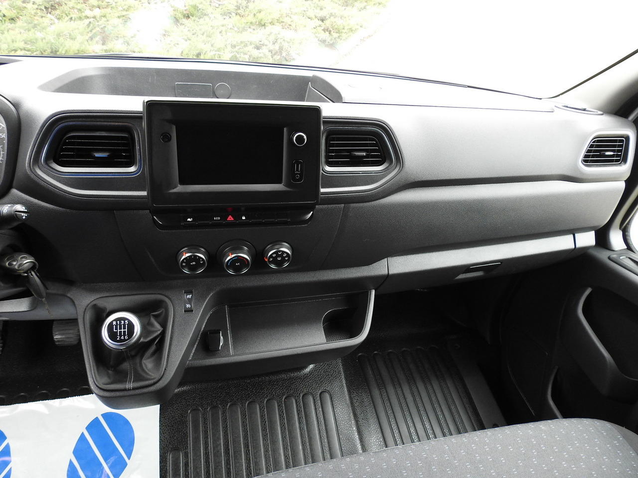 OPEL MOVANO REFRIGERATOR VAN 0*C CRUISE CONTROL NAVIGATION AIR CONDITIONING LED LIGHTS  136HP leasing OPEL MOVANO REFRIGERATOR VAN 0*C CRUISE CONTROL NAVIGATION AIR CONDITIONING LED LIGHTS  136HP: picture 31