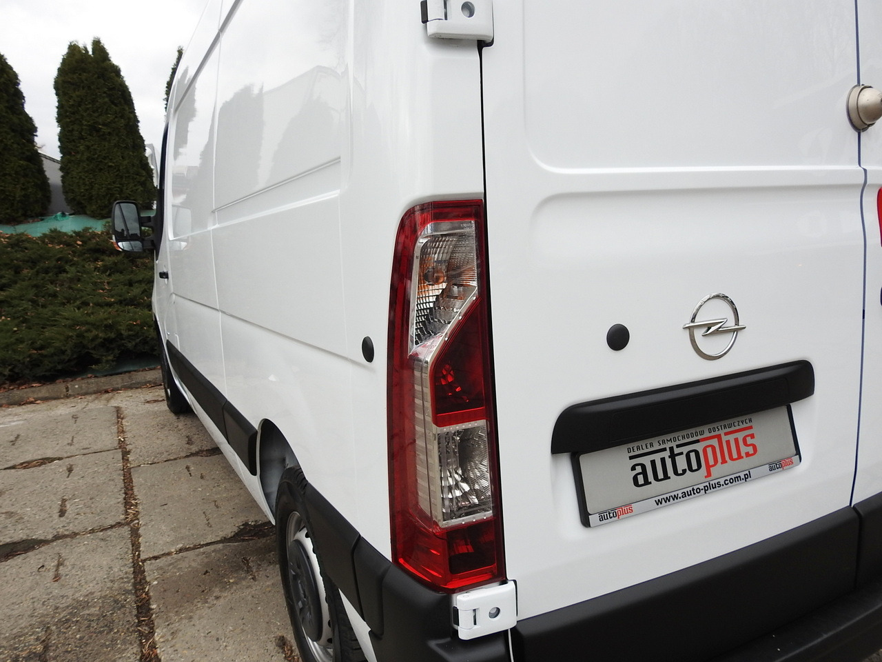 OPEL MOVANO REFRIGERATOR VAN 0*C CRUISE CONTROL NAVIGATION AIR CONDITIONING LED LIGHTS  136HP leasing OPEL MOVANO REFRIGERATOR VAN 0*C CRUISE CONTROL NAVIGATION AIR CONDITIONING LED LIGHTS  136HP: picture 17