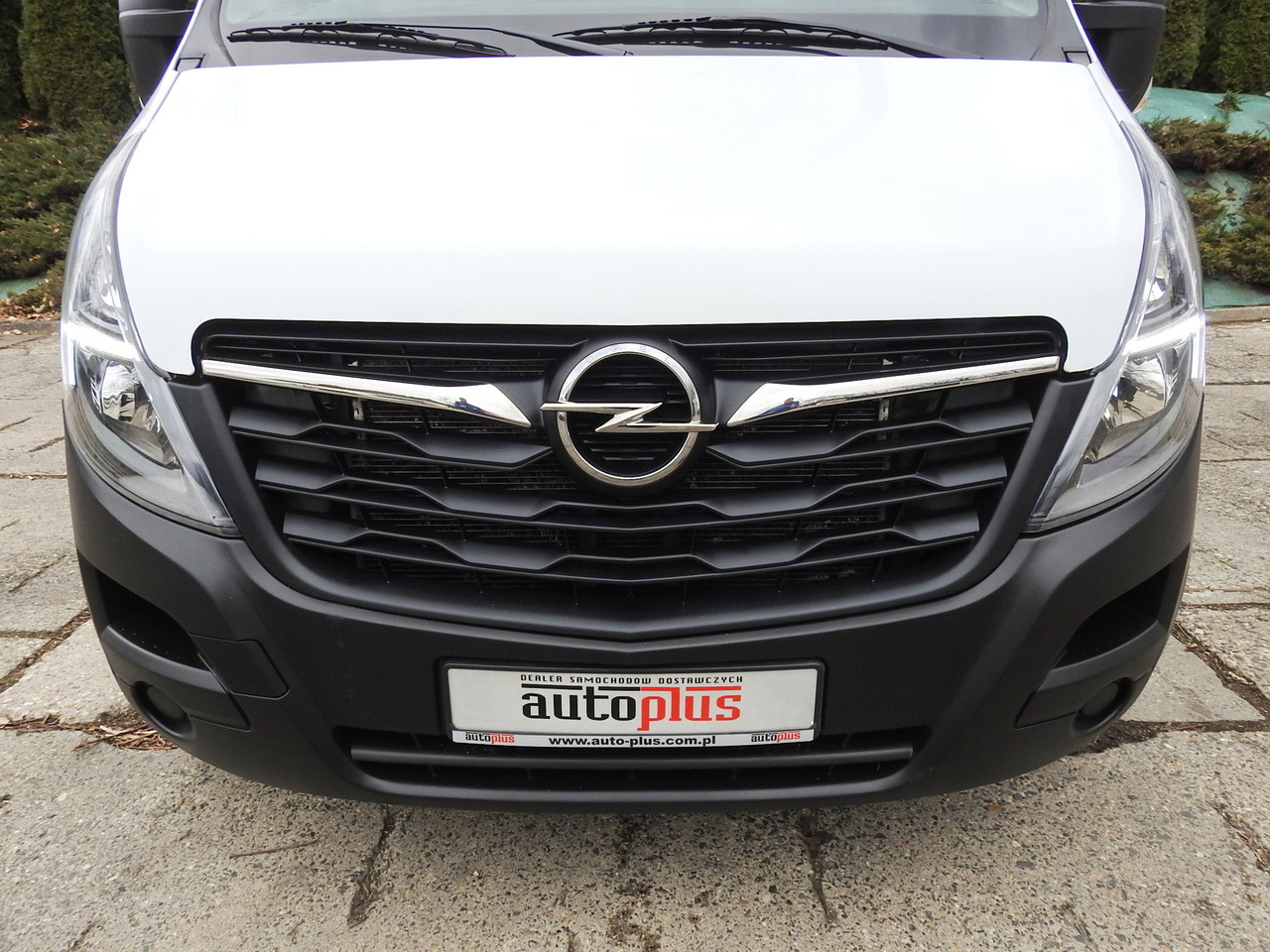 OPEL MOVANO REFRIGERATOR VAN 0*C CRUISE CONTROL NAVIGATION AIR CONDITIONING LED LIGHTS  136HP leasing OPEL MOVANO REFRIGERATOR VAN 0*C CRUISE CONTROL NAVIGATION AIR CONDITIONING LED LIGHTS  136HP: picture 16