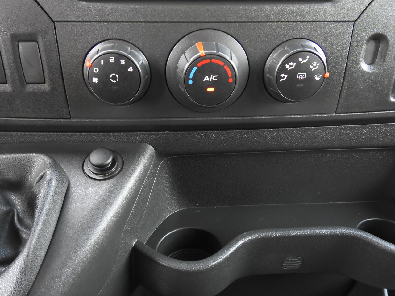 Combi van OPEL MOVANO STAKE BODY DOUBLE CABIN DOKA 7 SEATS CRUISE CONTROL AIR CONDITIONING  130HP: picture 29