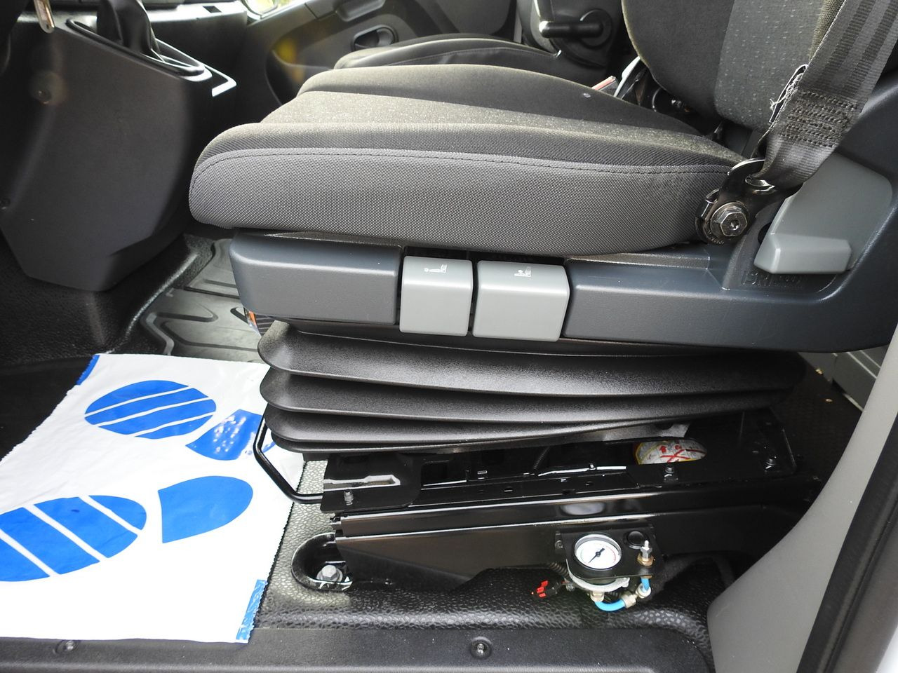 OPEL MOVANO TARPAULIN 10 PALLETS WEBASTO CRUISE CONTROL LED LIGHTS PNEUMATICS AIR CONDITIONING  165HP leasing OPEL MOVANO TARPAULIN 10 PALLETS WEBASTO CRUISE CONTROL LED LIGHTS PNEUMATICS AIR CONDITIONING  165HP: picture 33