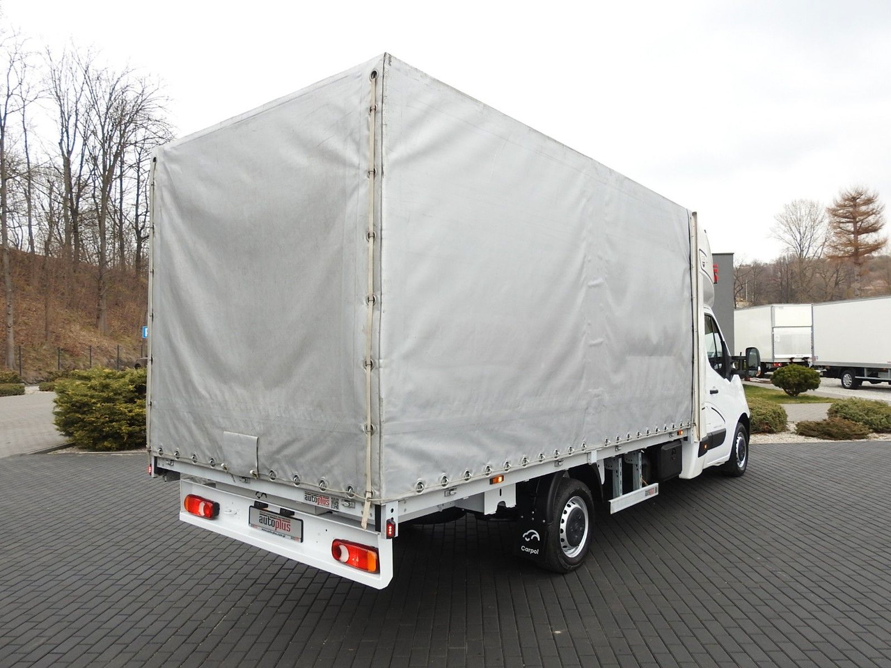 Opel MOVANO PRITSCHE PLANE 8 PALETTEN WEBASTO - Curtain side van, Combi van: picture 3 Opel MOVANO PRITSCHE PLANE 8 PALETTEN WEBASTO - Curtain side van, Combi van: picture 3