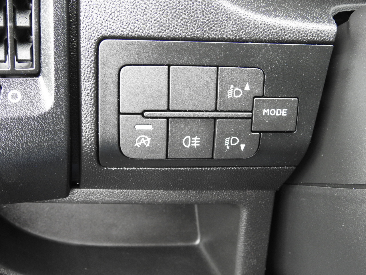 Refrigerated van PEUGEOT BOXER BOX LIFT 8 PALLETS CRUISE CONTROL AIR CONDITIONING  140HP: picture 26