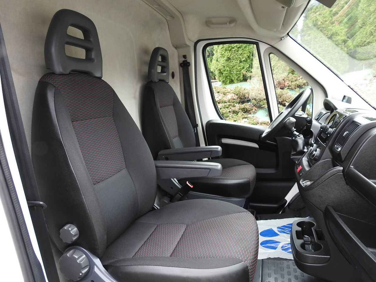 PEUGEOT BOXER REFRIGERATOR VAN -5*C TWO COMPARTMENTS CRUISE CONTROL AIR CONDITIONING  120HP leasing PEUGEOT BOXER REFRIGERATOR VAN -5*C TWO COMPARTMENTS CRUISE CONTROL AIR CONDITIONING  120HP: picture 42