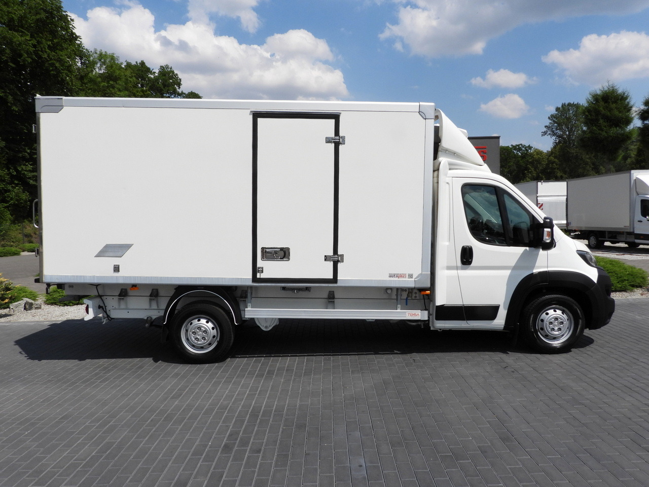 PEUGEOT BOXER REGRIGERATOR BOX 0*C 8 PALLETS CRUISE CONTROL LED LIGHTS AIR CONDITIONING  165HP leasing PEUGEOT BOXER REGRIGERATOR BOX 0*C 8 PALLETS CRUISE CONTROL LED LIGHTS AIR CONDITIONING  165HP: picture 7