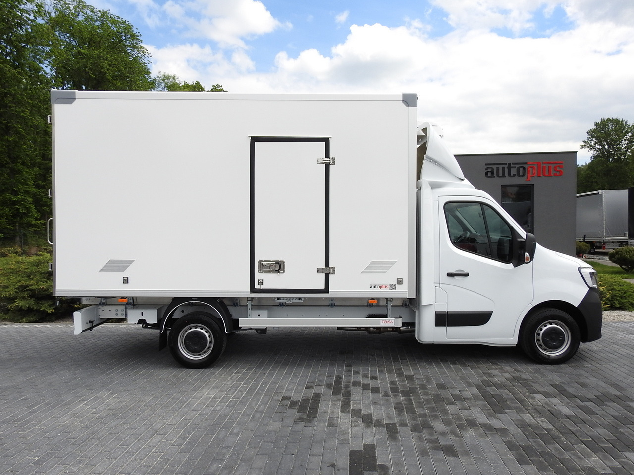 RENAULT MASTER NEW REGRIGERATOR BOX -10*C 8 PALLETS CRUISE CONTROL AIR CONDITIONING LED LIGHTS GUARANTEE  165HP leasing RENAULT MASTER NEW REGRIGERATOR BOX -10*C 8 PALLETS CRUISE CONTROL AIR CONDITIONING LED LIGHTS GUARANTEE  165HP: picture 7