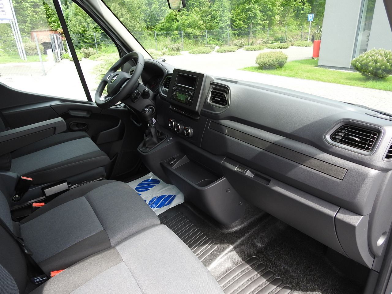 RENAULT MASTER NEW REGRIGERATOR BOX -10*C 8 PALLETS CRUISE CONTROL AIR CONDITIONING LED LIGHTS GUARANTEE  165HP leasing RENAULT MASTER NEW REGRIGERATOR BOX -10*C 8 PALLETS CRUISE CONTROL AIR CONDITIONING LED LIGHTS GUARANTEE  165HP: picture 40