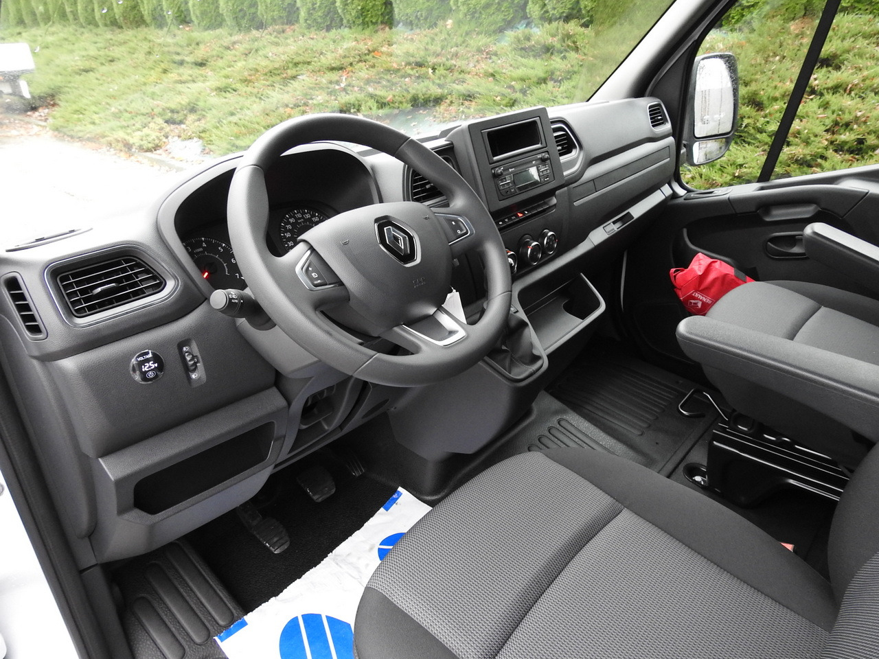 RENAULT MASTER NEW TARPAULIN 10 PALLETS WEBASTO CRUISE CONTROL AIR CONDITIONING LED LIGHTS Y 165HP - Curtain side van: picture 2 RENAULT MASTER NEW TARPAULIN 10 PALLETS WEBASTO CRUISE CONTROL AIR CONDITIONING LED LIGHTS Y 165HP - Curtain side van: picture 2