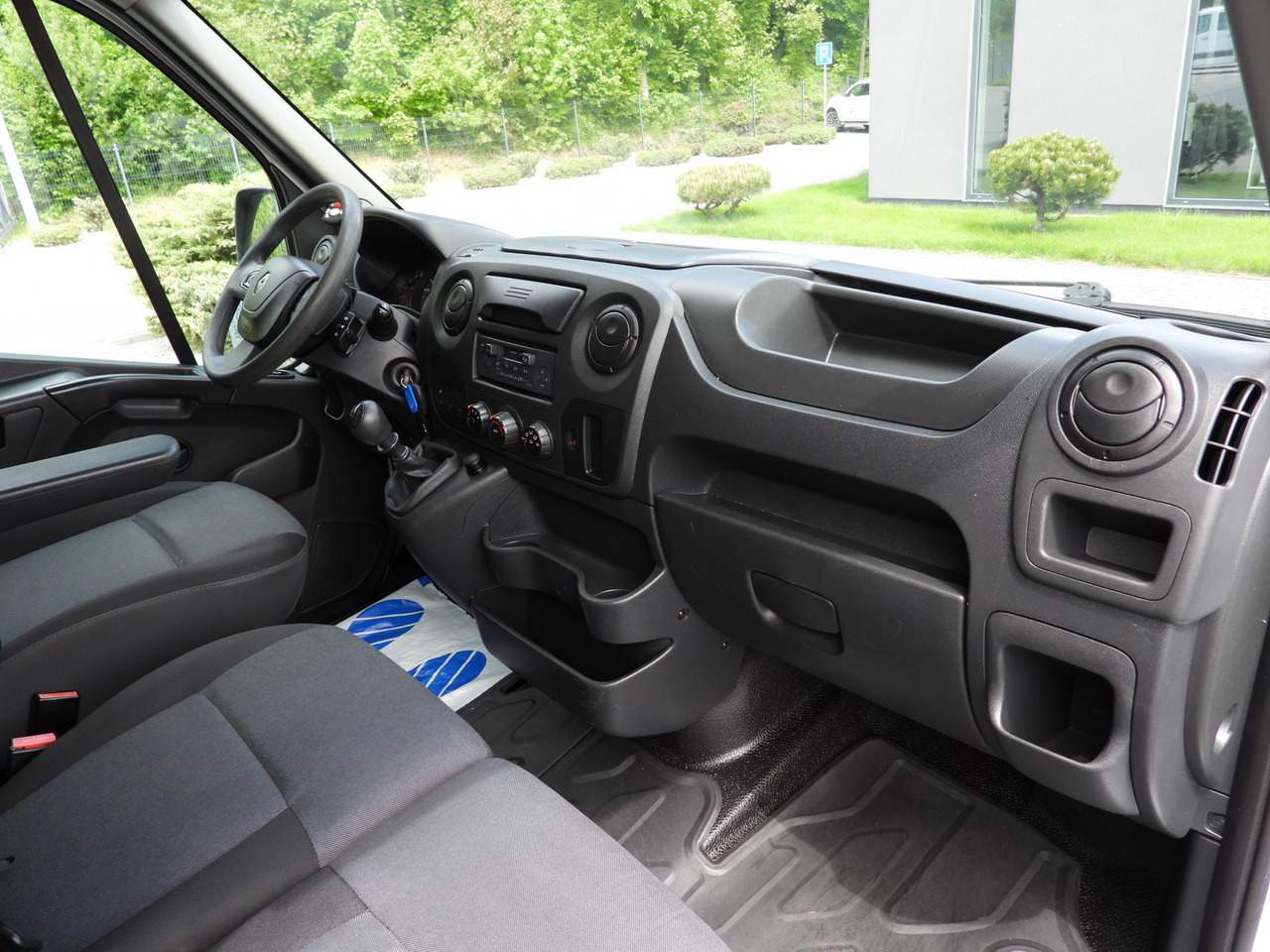 RENAULT MASTER  REFRIGERATOR VAN -20*C POWER SUPPLY 230V CRUISE CONTROL AIR CONDITIONING  145HP leasing RENAULT MASTER  REFRIGERATOR VAN -20*C POWER SUPPLY 230V CRUISE CONTROL AIR CONDITIONING  145HP: picture 34