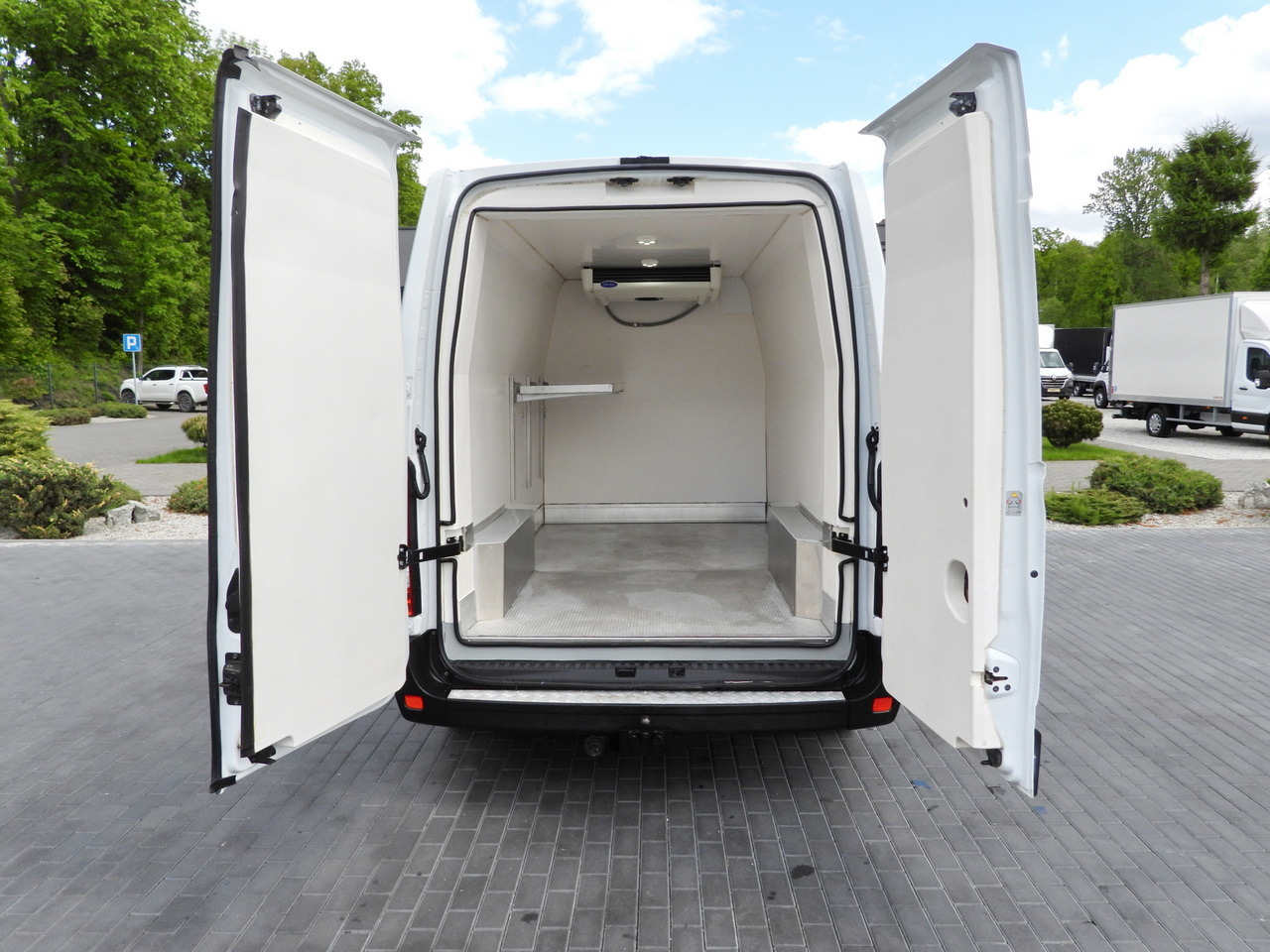 RENAULT MASTER  REFRIGERATOR VAN -20*C POWER SUPPLY 230V CRUISE CONTROL AIR CONDITIONING  145HP leasing RENAULT MASTER  REFRIGERATOR VAN -20*C POWER SUPPLY 230V CRUISE CONTROL AIR CONDITIONING  145HP: picture 11