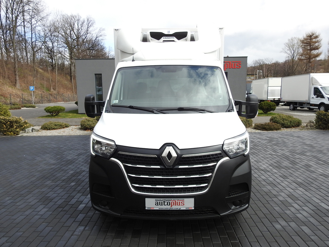 RENAULT MASTER  REGRIGERATOR BOX 0*C LED LIGHTS AIR CONDITIONING  145HP - Refrigerated van: picture 5 RENAULT MASTER  REGRIGERATOR BOX 0*C LED LIGHTS AIR CONDITIONING  145HP - Refrigerated van: picture 5