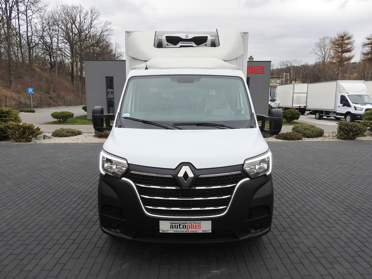 RENAULT MASTER  REGRIGERATOR BOX 0*C LED LIGHTS AIR CONDITIONING  145HP - Refrigerated van: picture 5 RENAULT MASTER  REGRIGERATOR BOX 0*C LED LIGHTS AIR CONDITIONING  145HP - Refrigerated van: picture 5
