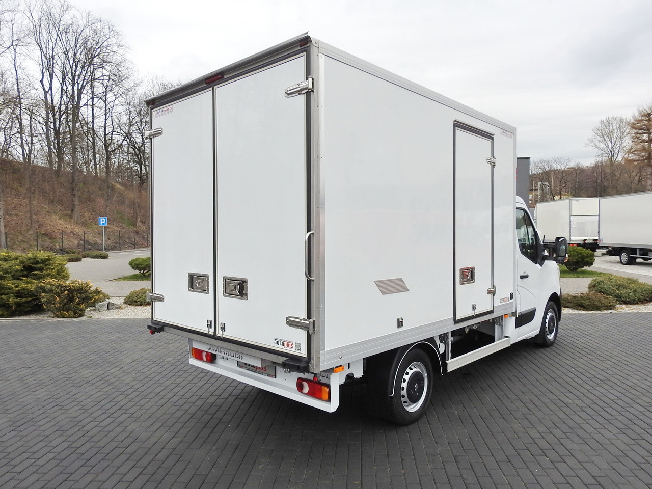 RENAULT MASTER  REGRIGERATOR BOX 0*C LED LIGHTS AIR CONDITIONING  145HP - Refrigerated van: picture 3 RENAULT MASTER  REGRIGERATOR BOX 0*C LED LIGHTS AIR CONDITIONING  145HP - Refrigerated van: picture 3