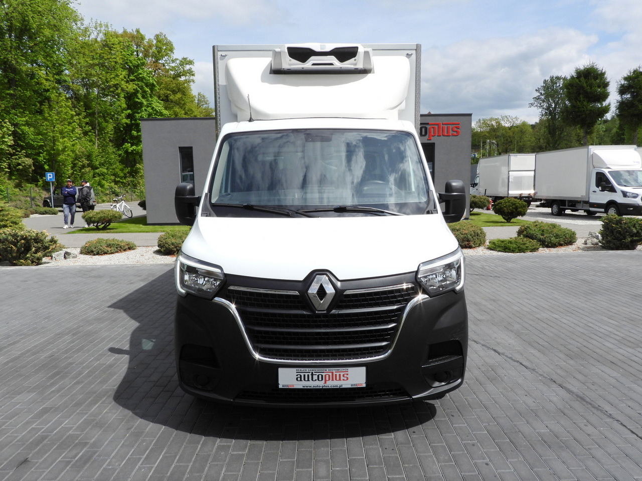RENAULT MASTER REGRIGERATOR BOX -10*C CRUISE CONTROL LED LIGHTS TWIN WHEELS AIR CONDITIONING 145HP - Refrigerated van: picture 5 RENAULT MASTER REGRIGERATOR BOX -10*C CRUISE CONTROL LED LIGHTS TWIN WHEELS AIR CONDITIONING 145HP - Refrigerated van: picture 5