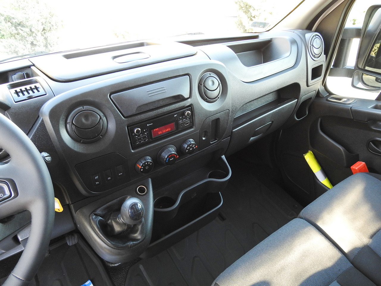 RENAULT MASTER TARPAULIN 10 PALLETS CRUISE CONTROL AIR CONDITIONING PNEUMATICS 170HP leasing RENAULT MASTER TARPAULIN 10 PALLETS CRUISE CONTROL AIR CONDITIONING PNEUMATICS 170HP: picture 32 RENAULT MASTER TARPAULIN 10 PALLETS CRUISE CONTROL AIR CONDITIONING PNEUMATICS 170HP leasing RENAULT MASTER TARPAULIN 10 PALLETS CRUISE CONTROL AIR CONDITIONING PNEUMATICS 170HP: picture 32